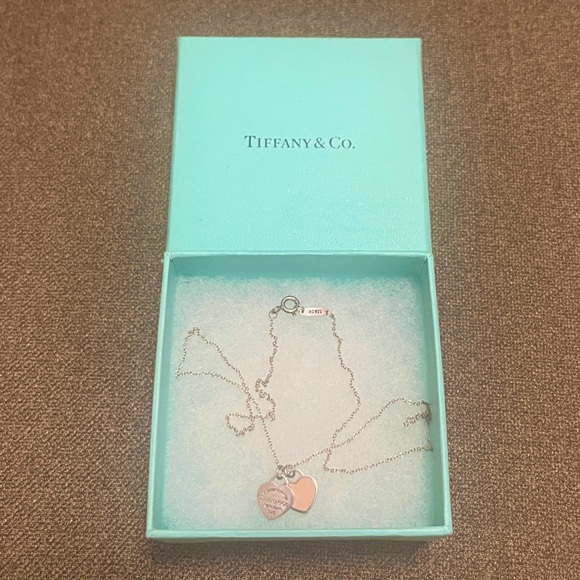 Tiffany & Co. Pink Double Heart Tag Pendant, mini hearts - Picture 4 of 4